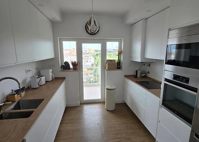Fantástico T3 A 50 Metros Da Apartamento Ericeira