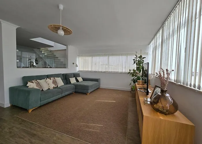 Fantastico T3 A 50 Metros Da アパート *